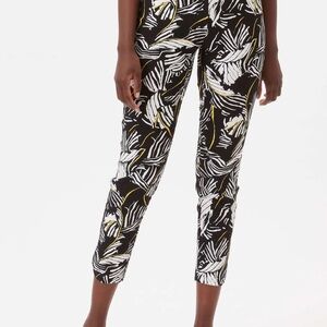 UP! Pants ‘Leaf Petal’ pull up capri